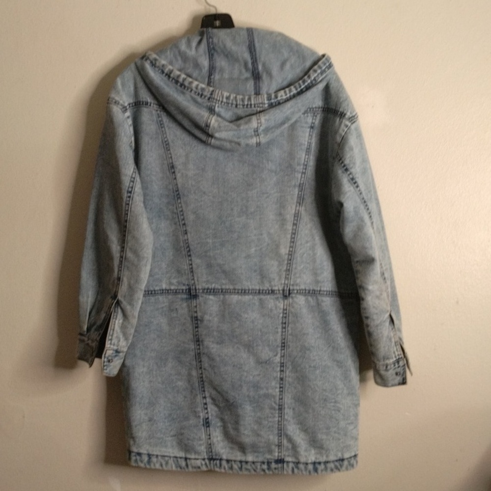 American Eagle Quilted Jacket - Picture 2 of 5
